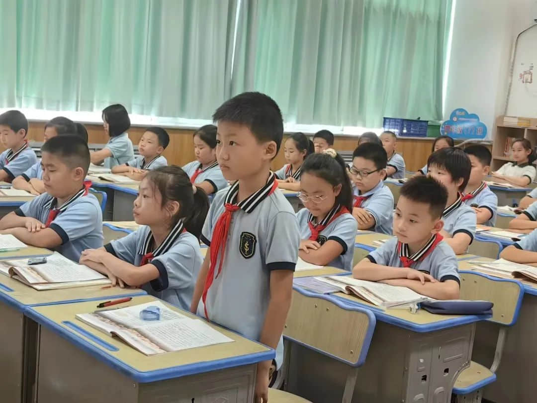 【立小?聚焦教學】開學新面貌 把脈新課堂｜石家莊私立一中附屬小學開展新學期“推門聽課”活動