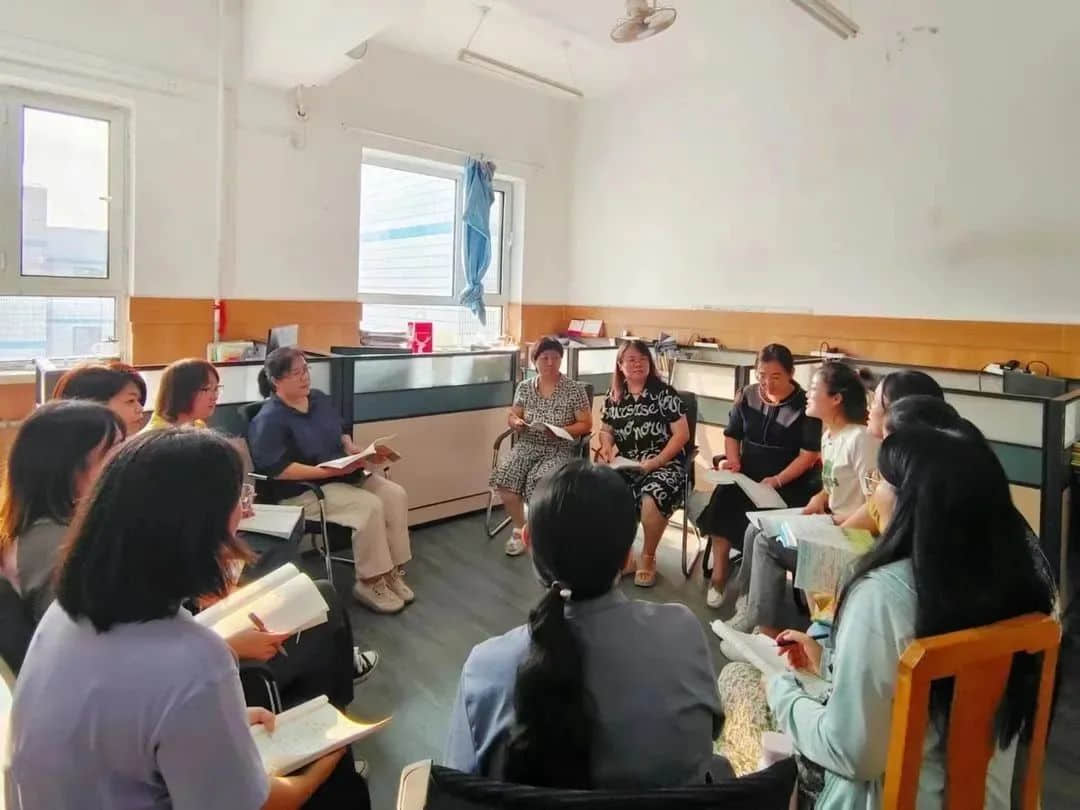 【立小?聚焦教學】開學新面貌 把脈新課堂｜石家莊私立一中附屬小學開展新學期“推門聽課”活動