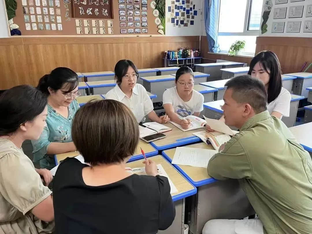 【立小?聚焦教學】開學新面貌 把脈新課堂｜石家莊私立一中附屬小學開展新學期“推門聽課”活動