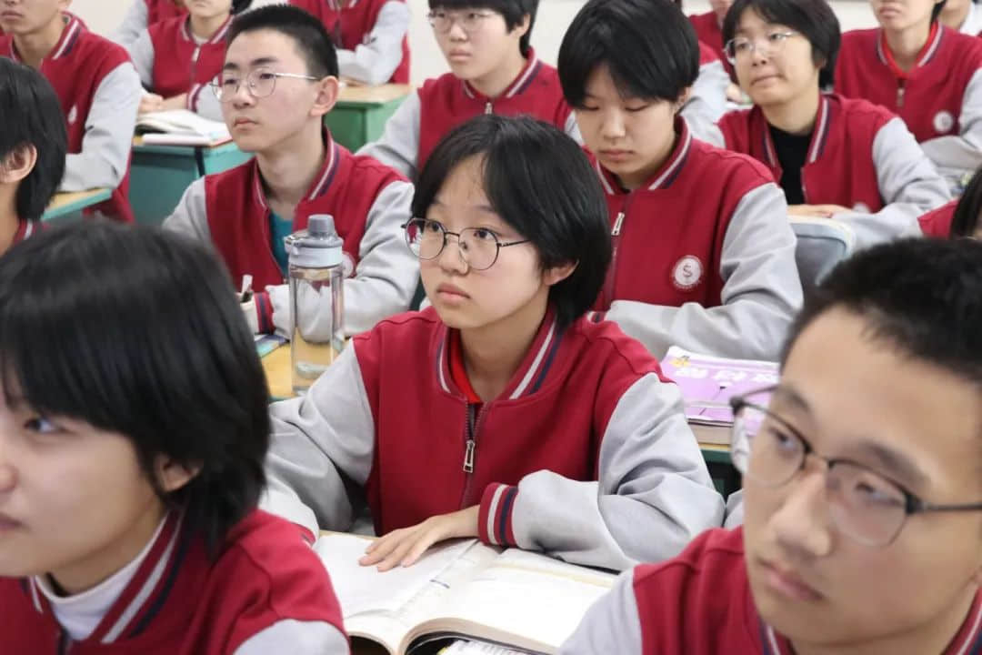 榜樣如炬 追光前行丨高二年級(jí)學(xué)習(xí)之星經(jīng)驗(yàn)分享