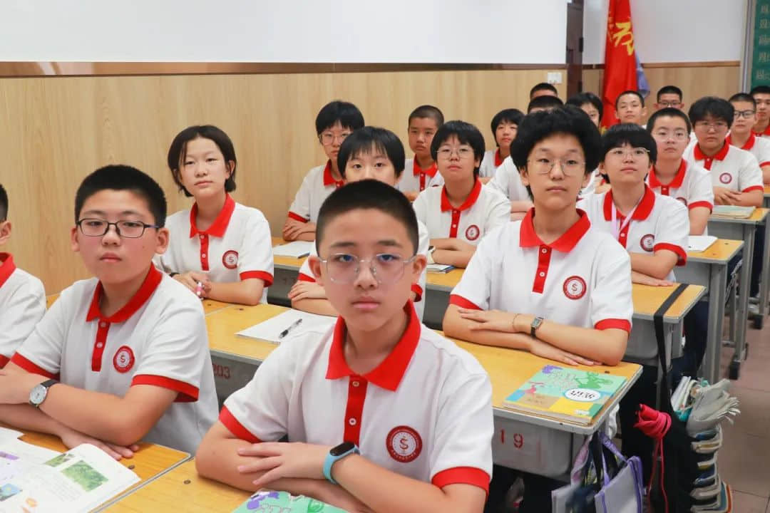 無奮斗 不青春丨初二年級(jí)厲兵秣馬備戰(zhàn)期中