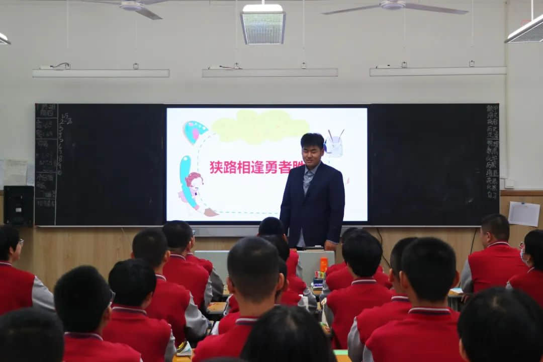 無奮斗 不青春丨初二年級(jí)厲兵秣馬備戰(zhàn)期中