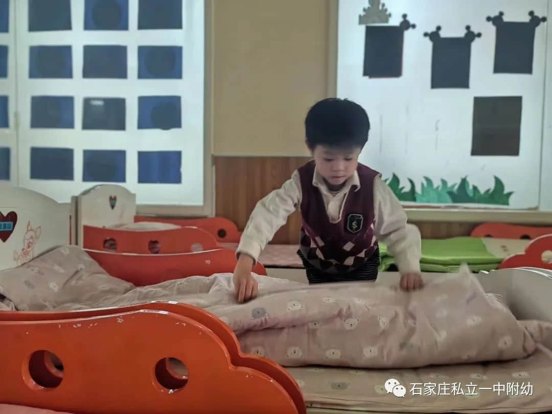 【幼小銜接】巧手助成長，自理我最棒---幼小銜接進(jìn)行時(shí)