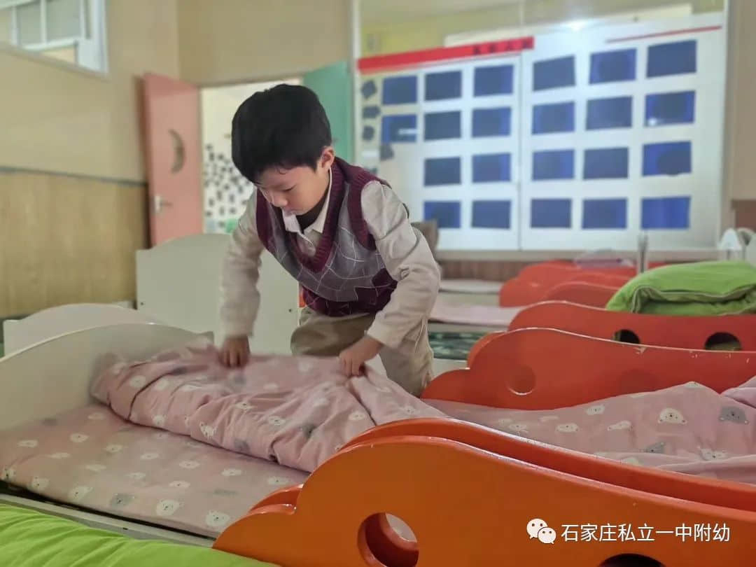 【幼小銜接】巧手助成長，自理我最棒---幼小銜接進(jìn)行時(shí)