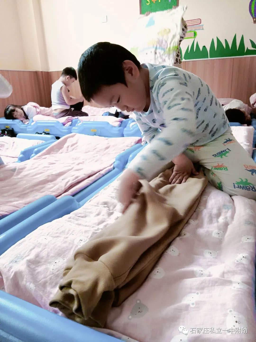 【幼小銜接】巧手助成長，自理我最棒---幼小銜接進(jìn)行時(shí)