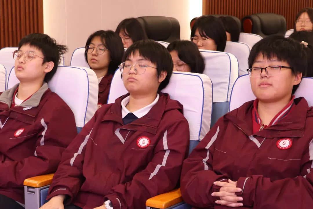 燃青衿之志 戰(zhàn)三月冬寒丨中國高考演講首席專家走進高三