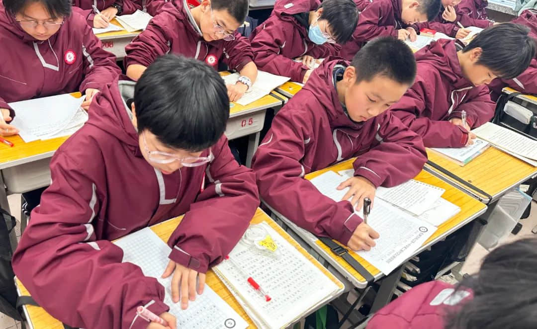 “語(yǔ)”你有約 “文”采飛揚(yáng)丨第二屆學(xué)生作文大賽圓滿完成