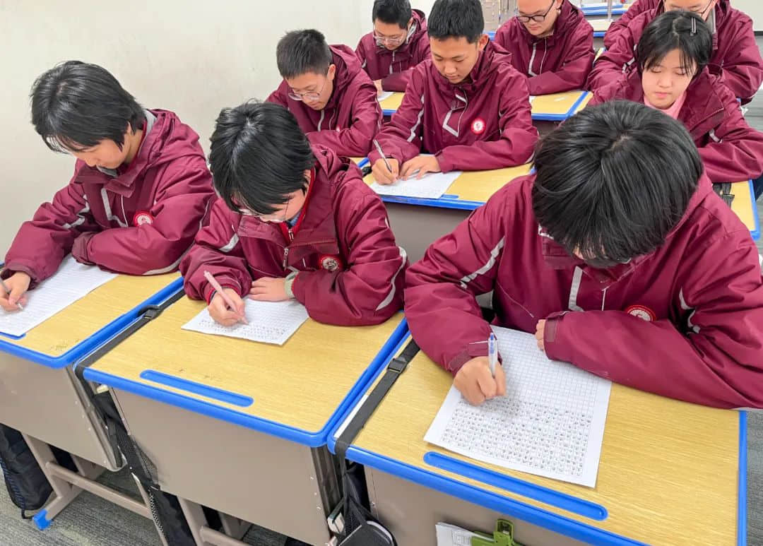 “語(yǔ)”你有約 “文”采飛揚(yáng)丨第二屆學(xué)生作文大賽圓滿完成