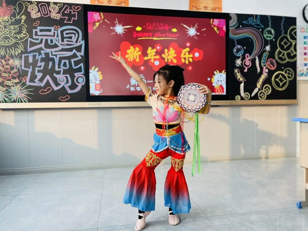【預?新年快樂】時光盛啟 璀璨迎新 ——石家莊私立一中附小預科部|元旦聯(lián)歡會
