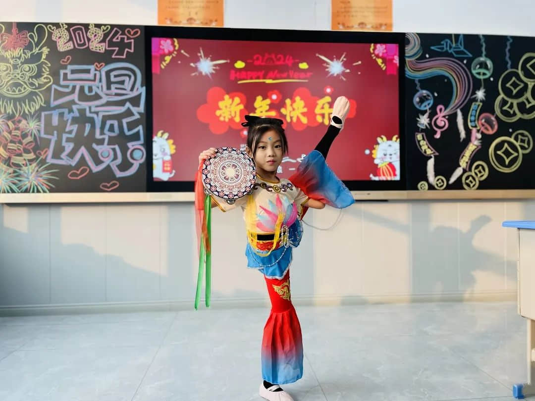 【預?新年快樂】時光盛啟 璀璨迎新 ——石家莊私立一中附小預科部|元旦聯(lián)歡會