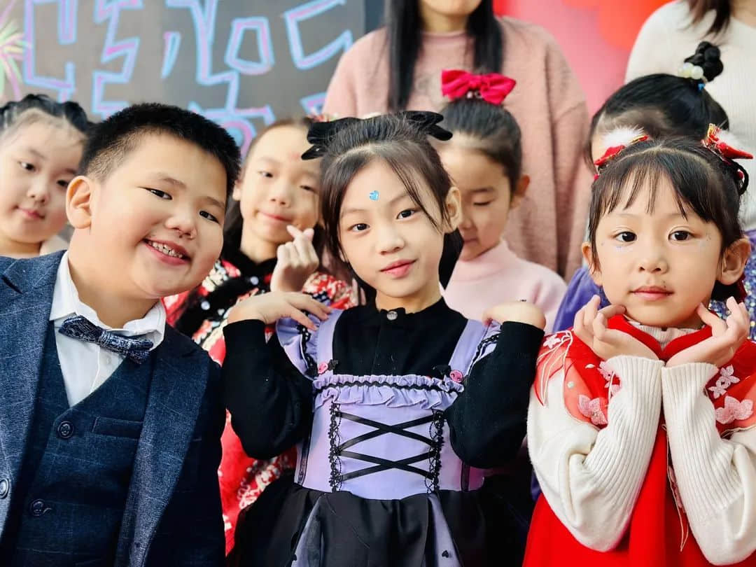 【預?新年快樂】時光盛啟 璀璨迎新 ——石家莊私立一中附小預科部|元旦聯(lián)歡會