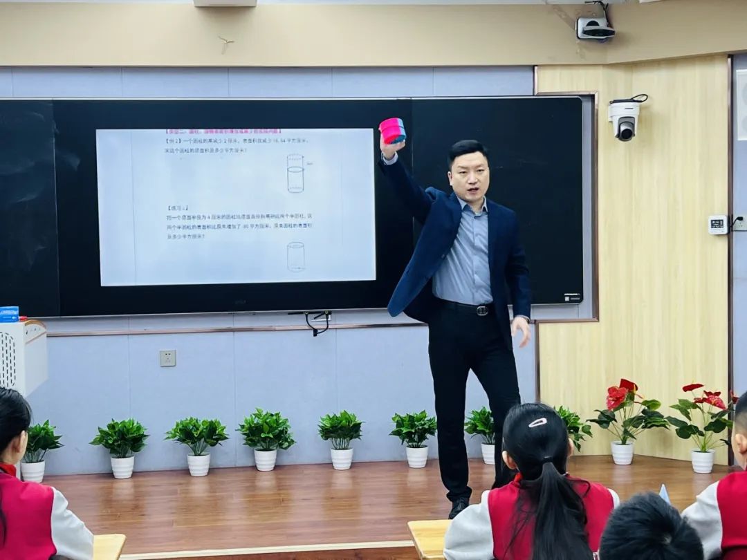 【立小?聚焦教學(xué)】聚賢示范 華山論“課”｜學(xué)科示范課展示紀實