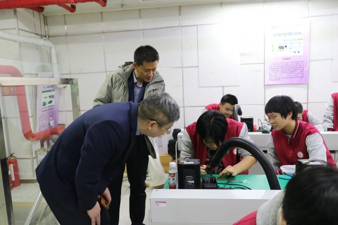 清華大學(xué)，我們來了！