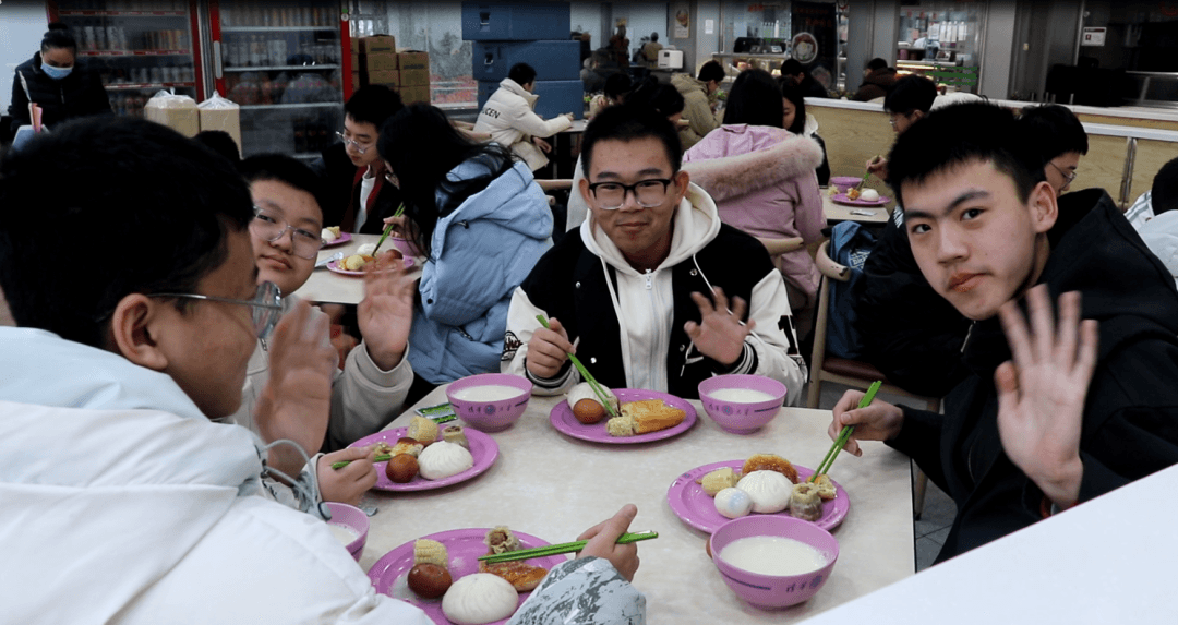 清華大學(xué)，我們來了！