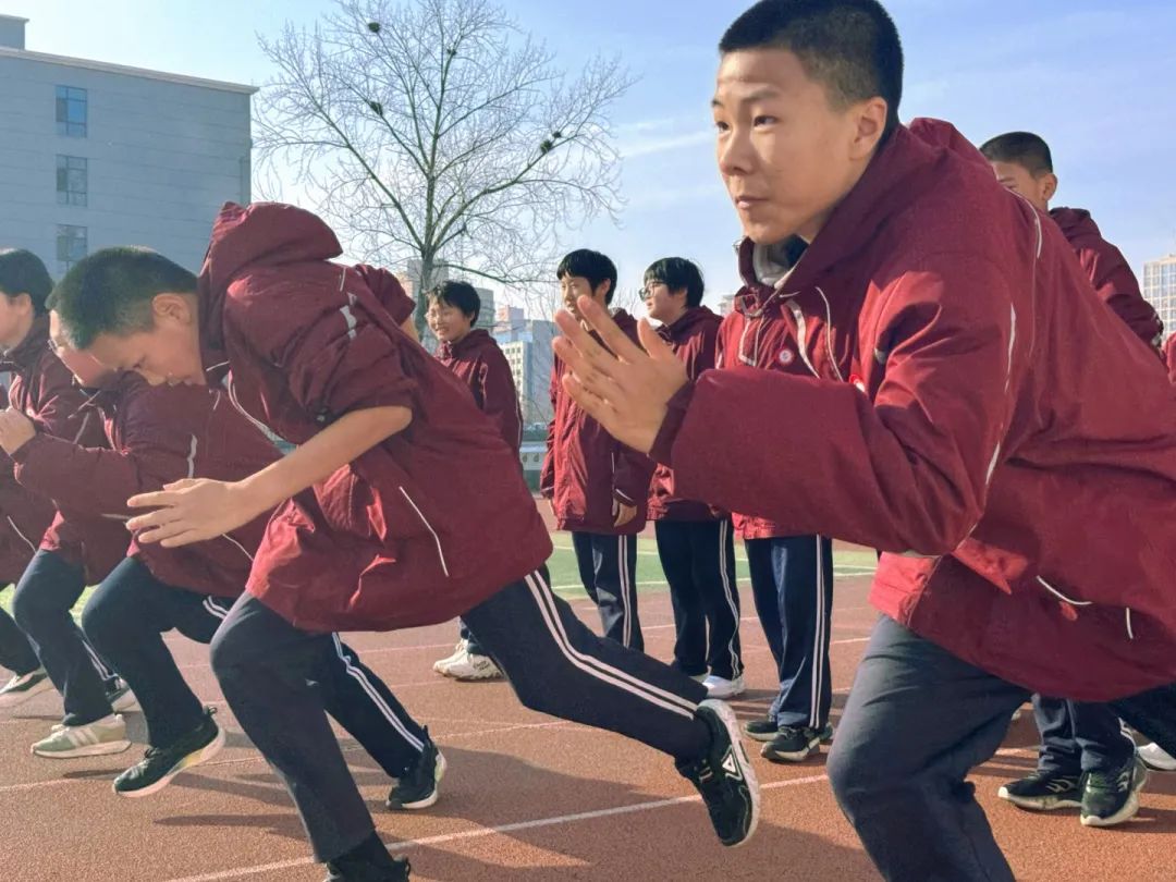 春光無(wú)限好 運(yùn)動(dòng)正當(dāng)時(shí)丨初一年級(jí)陽(yáng)光體育活動(dòng)展示
