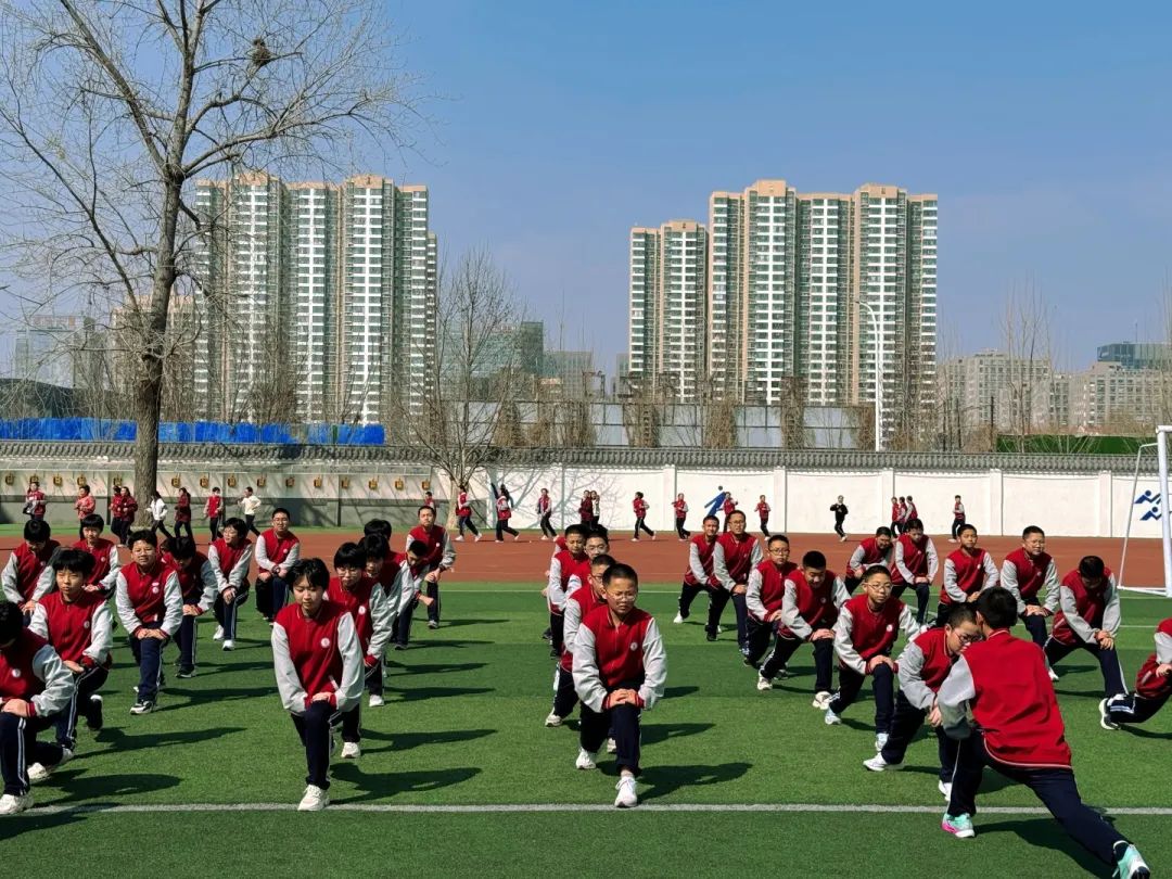 春光無(wú)限好 運(yùn)動(dòng)正當(dāng)時(shí)丨初一年級(jí)陽(yáng)光體育活動(dòng)展示