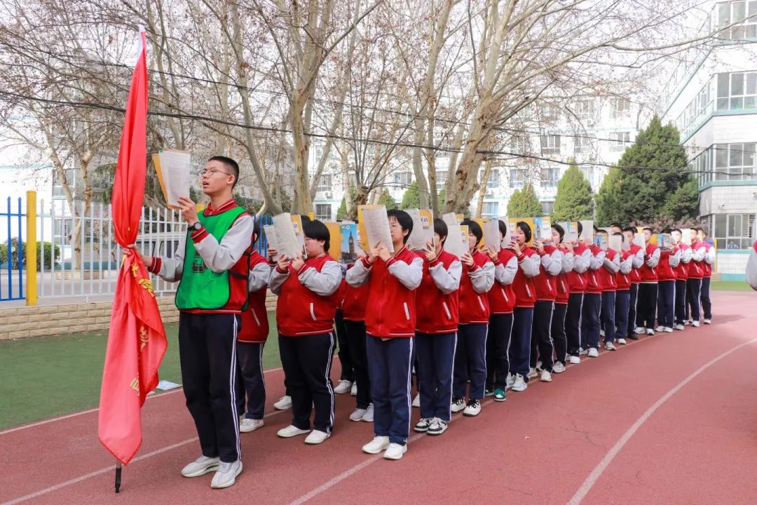 青春不問(wèn)西東 奮斗自成芳華丨高一年級(jí)師生共同備戰(zhàn)調(diào)研考試