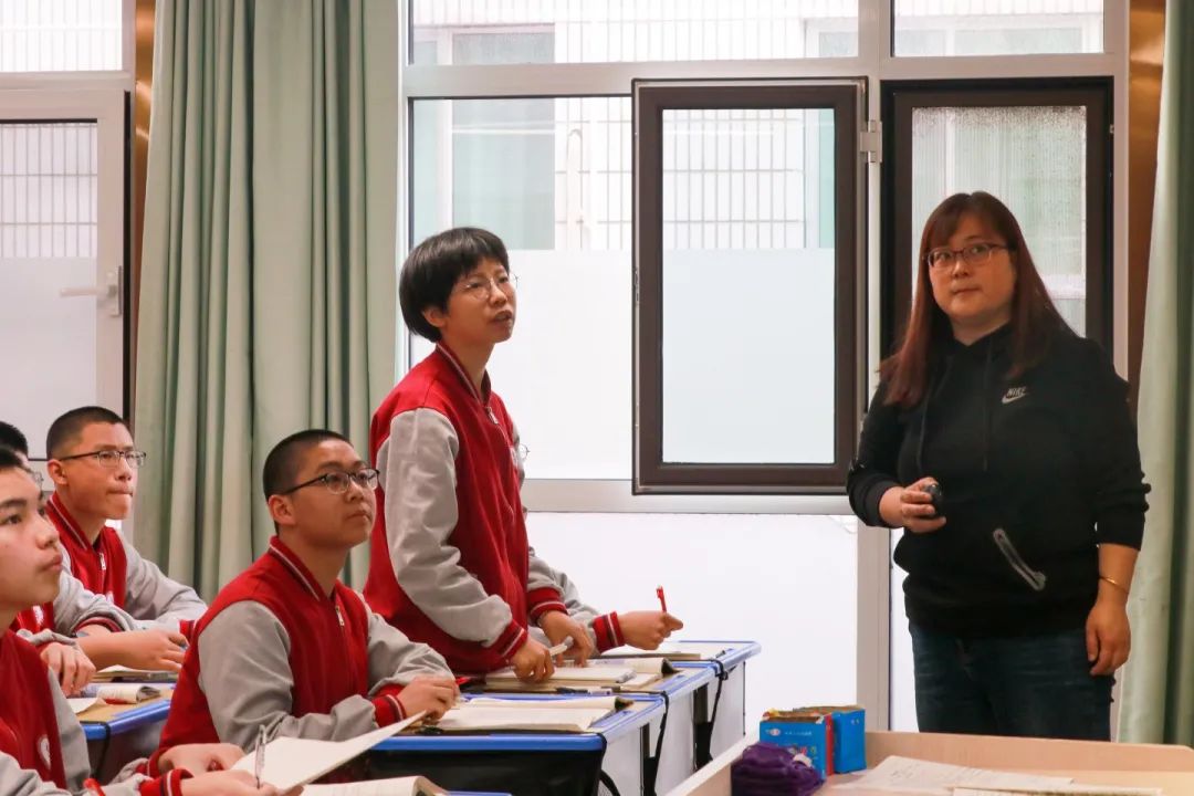 青春不問(wèn)西東 奮斗自成芳華丨高一年級(jí)師生共同備戰(zhàn)調(diào)研考試