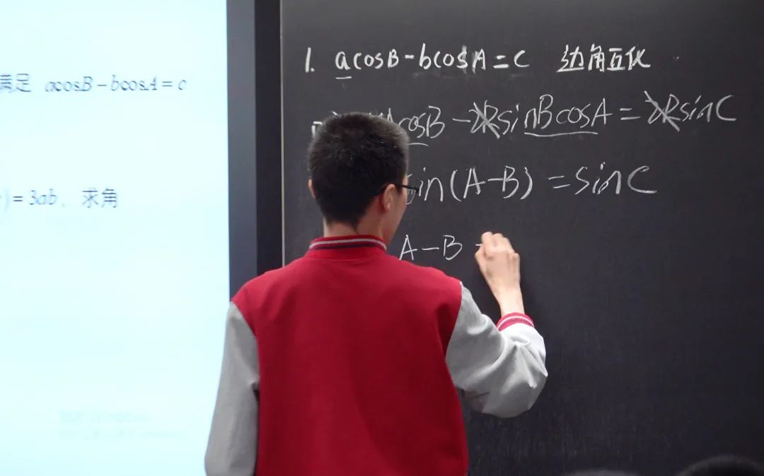 青春不問(wèn)西東 奮斗自成芳華丨高一年級(jí)師生共同備戰(zhàn)調(diào)研考試