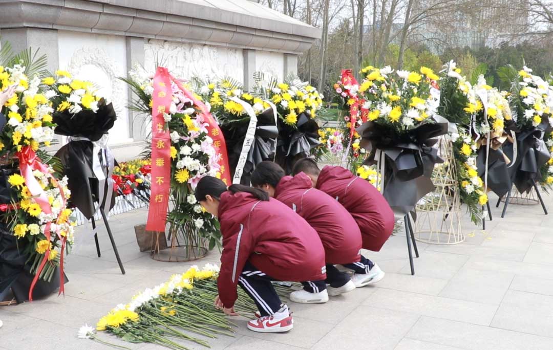 清明祭英烈 吾輩當(dāng)自強(qiáng)丨向英雄致敬！