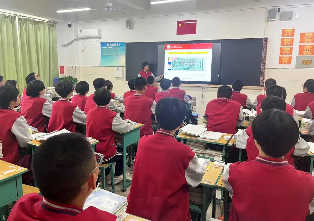 清明祭英烈 吾輩當(dāng)自強(qiáng)丨向英雄致敬！