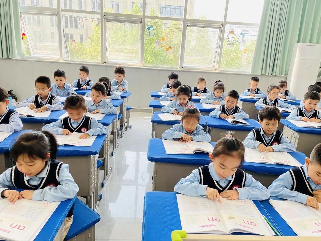 【預(yù)?讀書(shū)】春色恰如許 最美四“閱”天——石家莊私立一中附小預(yù)科部讀書(shū)月活動(dòng)