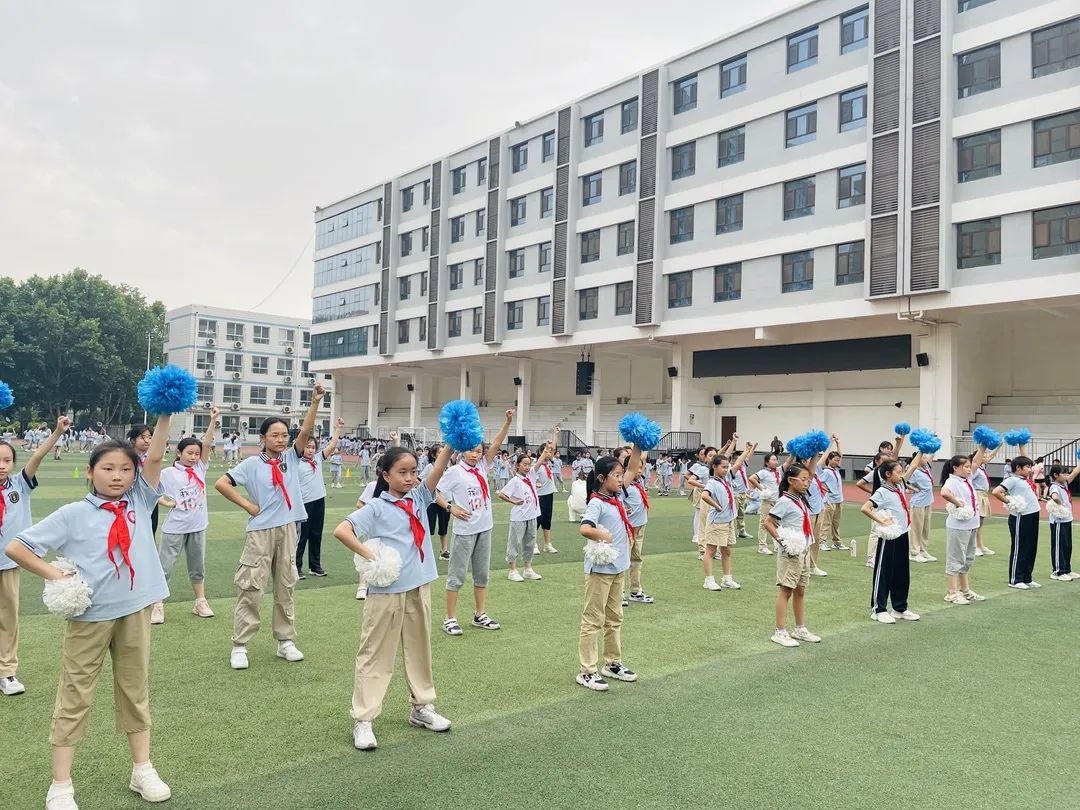 【立小?聚焦教學(xué)】繽紛社團(tuán)展風(fēng)采 啟智潤心助成長(zhǎng)｜立之愛社團(tuán)課活動(dòng)展示