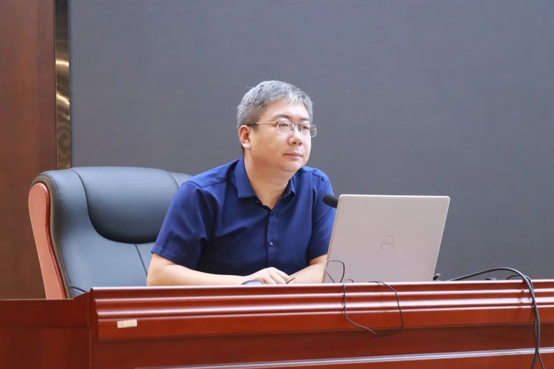 育德育心 蓄力前行丨教育專家來我校進(jìn)行德育講座