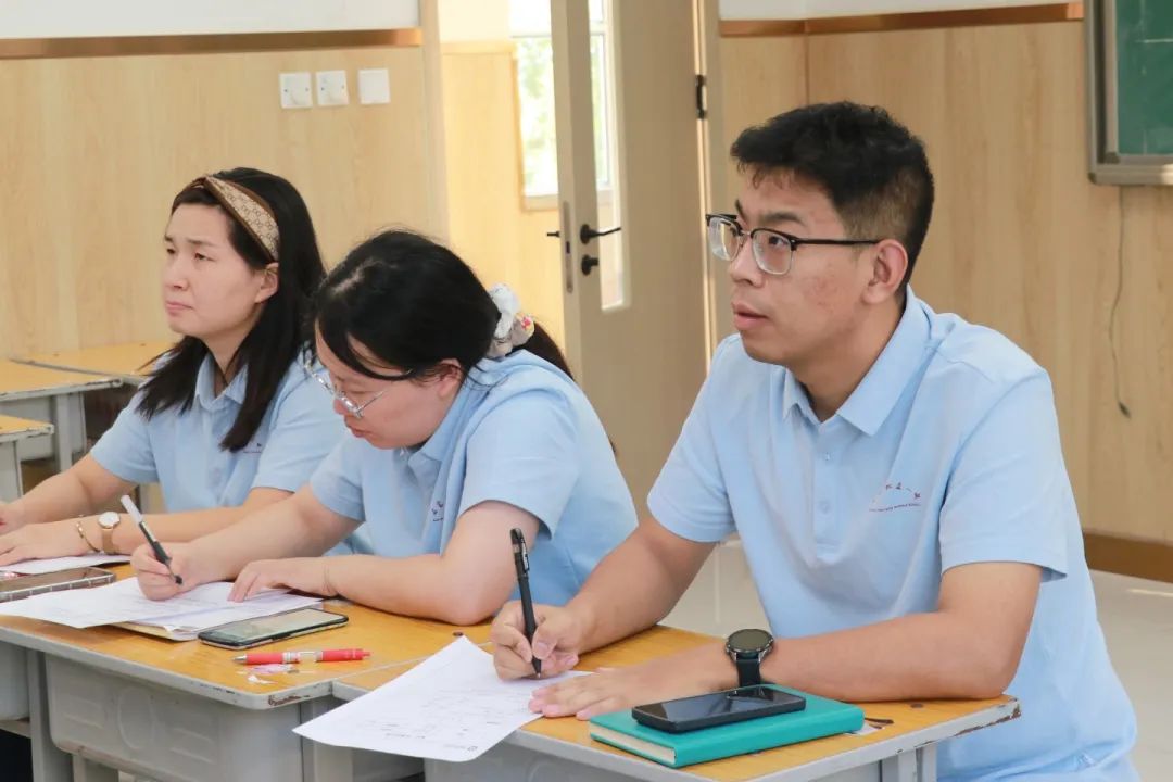 弦歌不輟勤探索 齊學(xué)共研促提升丨高中全體老師新高考培訓(xùn)會(huì)