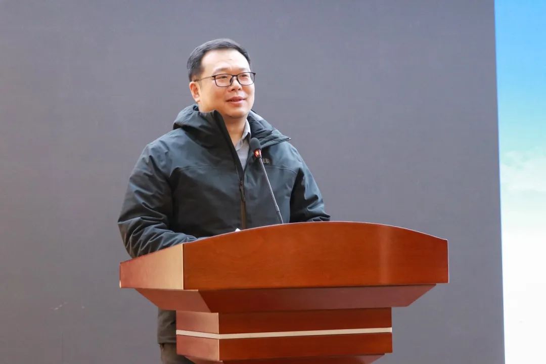 985、211名校面對(duì)面 丨北京交通大學(xué)授予我?！皟?yōu)質(zhì)生源基地”牌