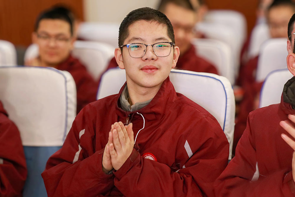 985、211名校面對面 丨東北大學(xué)和中國海洋大學(xué)授予我?！皟?yōu)質(zhì)生源基地”牌