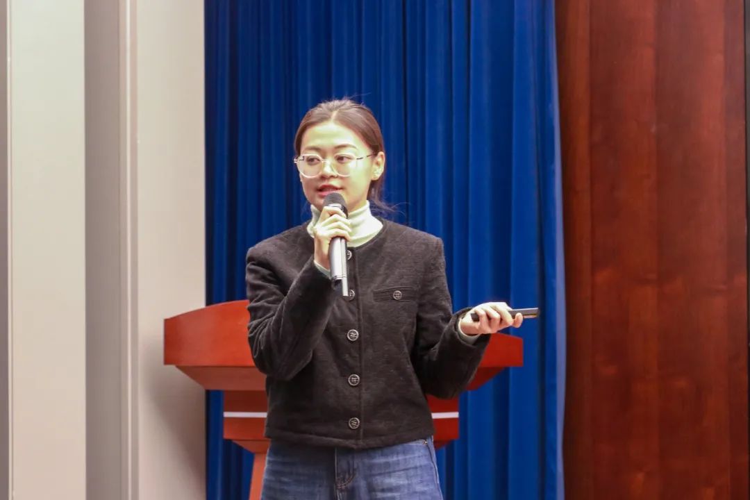 985、211名校面對面 丨中南財經(jīng)政法大學和華中農業(yè)大學授予我?！皟?yōu)質生源基地”牌